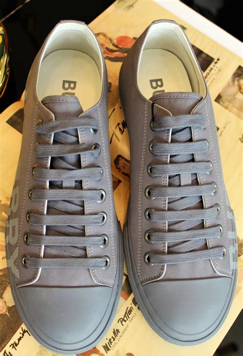 zapatos burberry originales.